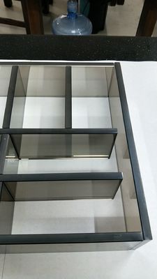 構造のオルガナイザーの保湿箱はステンド グラスの技術箱を和らげた