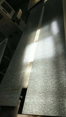 SGCCの無光沢の光沢ポリ塩化ビニールは風防ガラスの水晶アクリル樹脂を撮影する