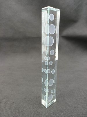 三次元12mmレーザーによって刻まれるガラスをつけること