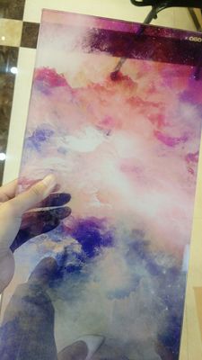 窓の鮮やかな色の陶磁器のフリット12mmのガラス壁の壁画
