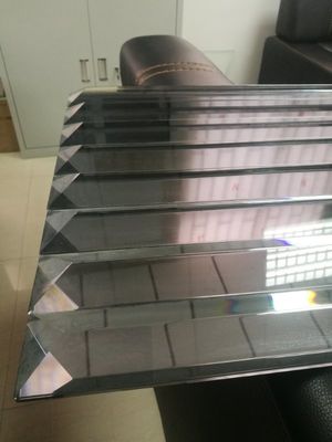 模造される現代はミラーの8mm汚されたパネルの技術を亜鉛でメッキする